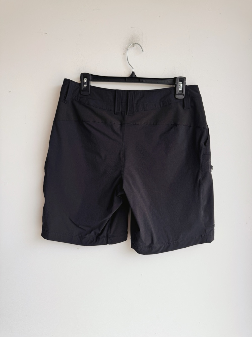 REI Women's Quick Dry Hiking Shorts Black Nylon Stretch Trail Cargo Size 8 - Picture 3 of 4